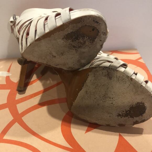 Via Spiga Womens  V Phoebe White LE Sandals Size 8  Preowned - Picture 9 of 11